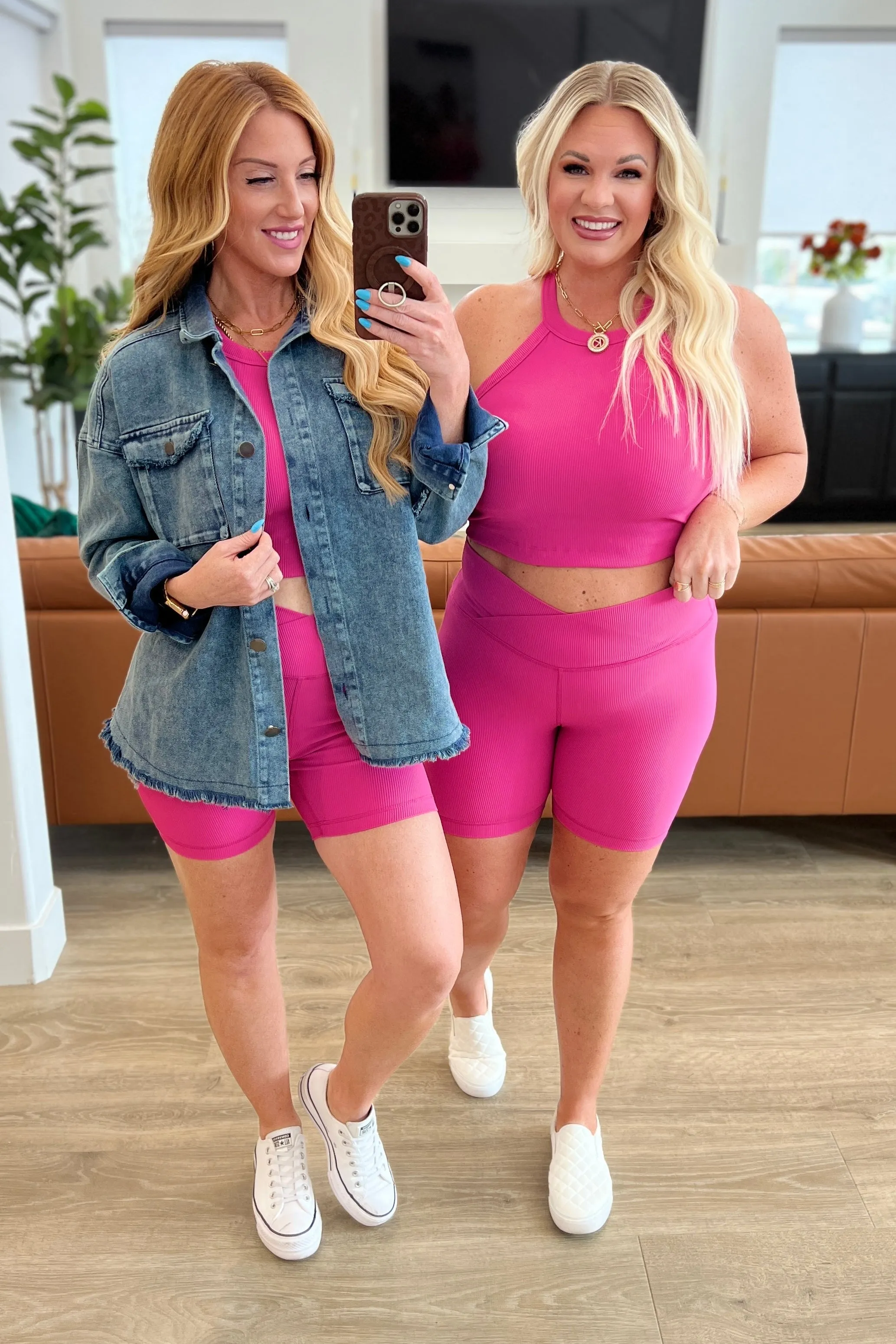 I'm Walkin' Here Biker Shorts in Pink