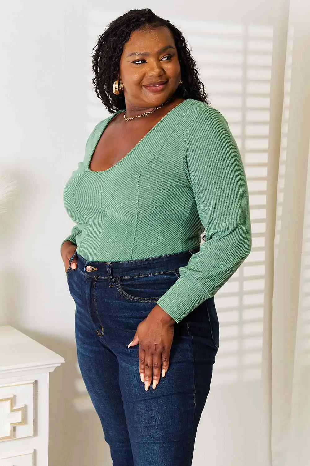 Nia Top